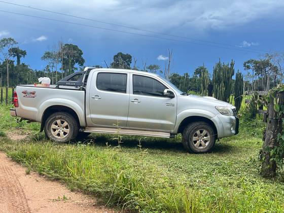 TOYOTA HILUX 3.0 SRV 4X4 CD 16V TURBO INTERCOOLER DIESEL 4P AUTOMÁTICO TOYOTA HILUX 3.0 SRV 4X4 CD 16V TURBO INTERCOOLER DIESEL 4P AUTOMÁTICO
